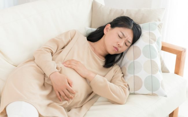협심증이있는 기침이있는 임산부, 복부가 태아에 영향을 미칩니 까?
