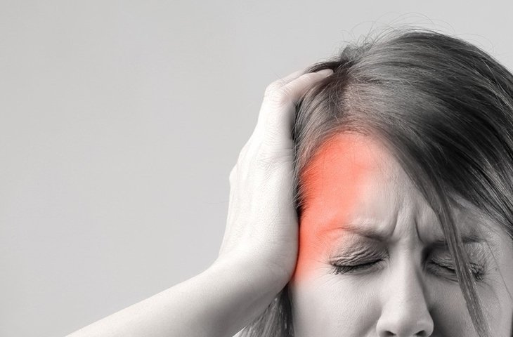 Rizatriptan은 두통 및 편두통과 관련된 증상을 완화합니다.