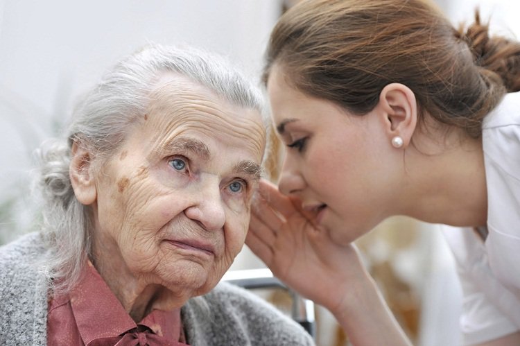 70세의 건강은 시력과 청력에 관심이 필요하다