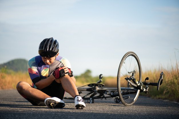 하루에 40km를 자전거를 타면 부상을 입을 수 있습니다.