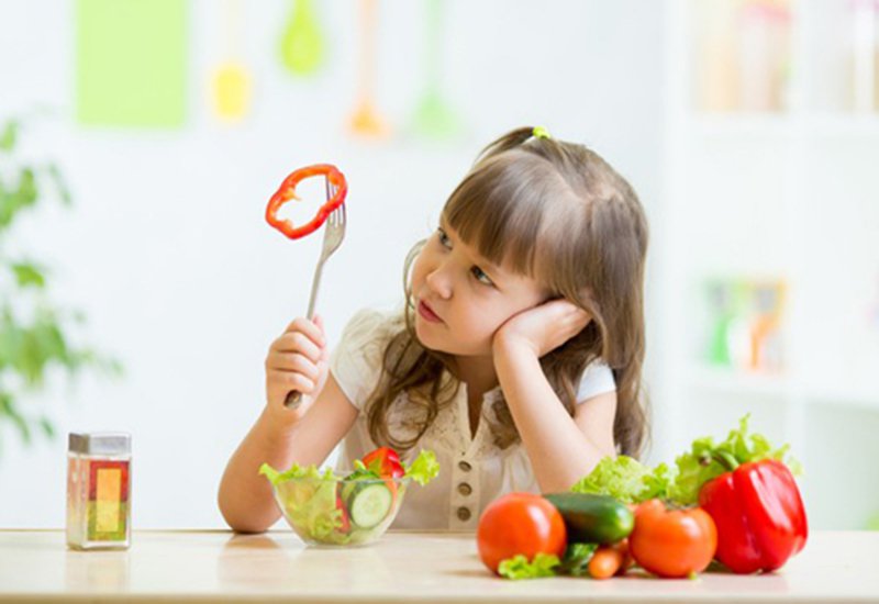 아이들에게 채소를 먹는 습관을 길러주세요.