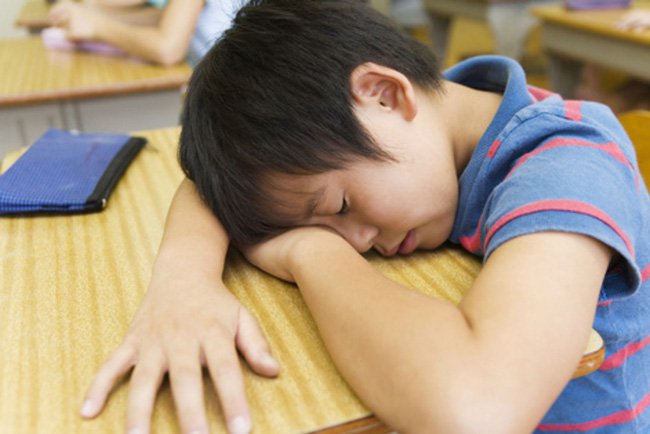 학령기 어린이가 건강한 수면 습관을 갖도록 돕는 방법